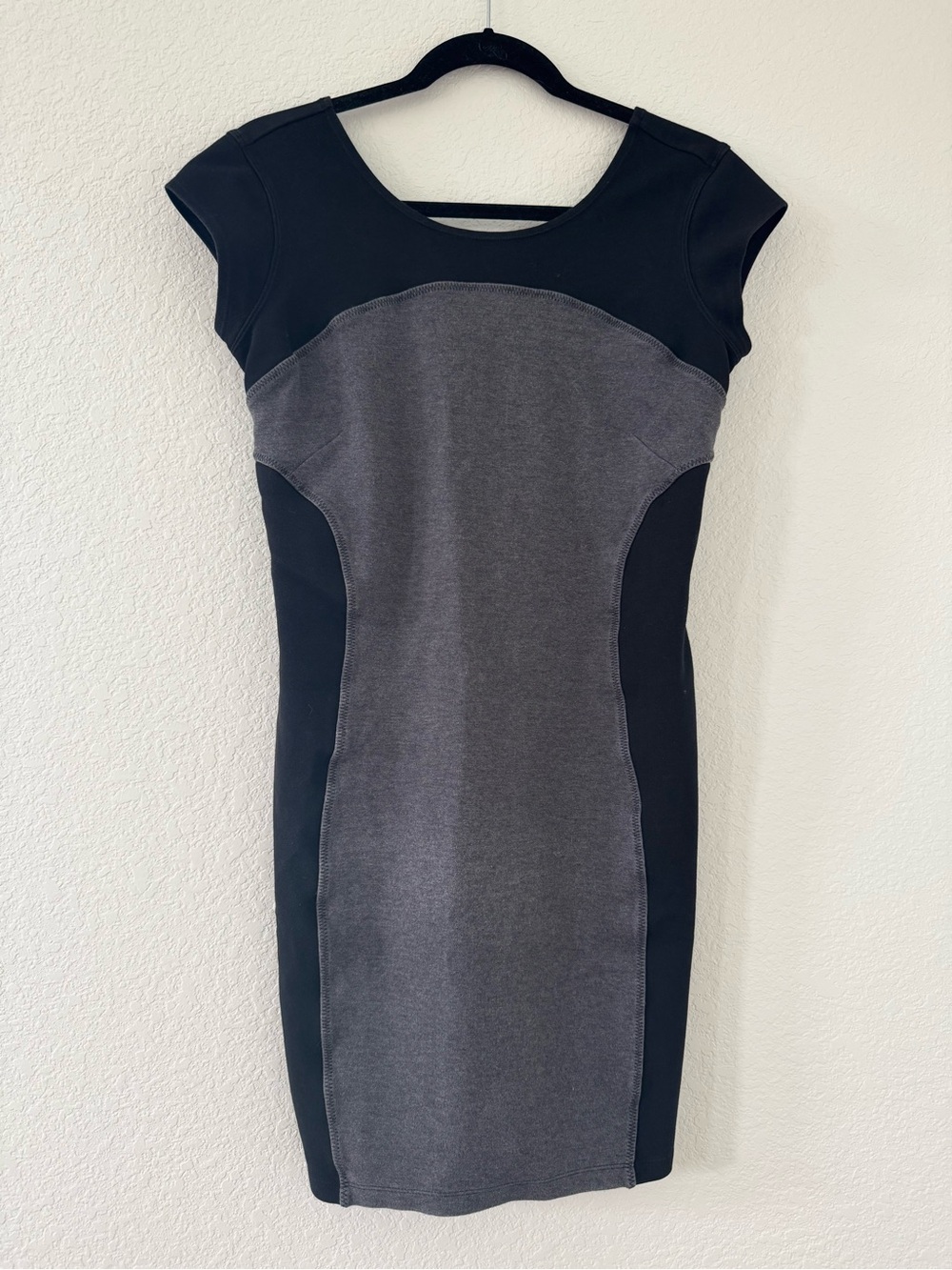Athleta Illusion Pullover Black Gray Colorblock Dress